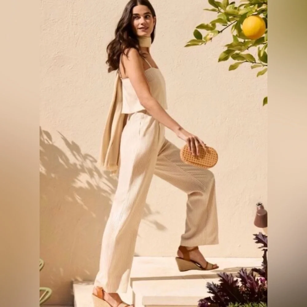 J. McLaughlin Women's Muriel Jumpsuit In Stripes - Picture 2 of 8